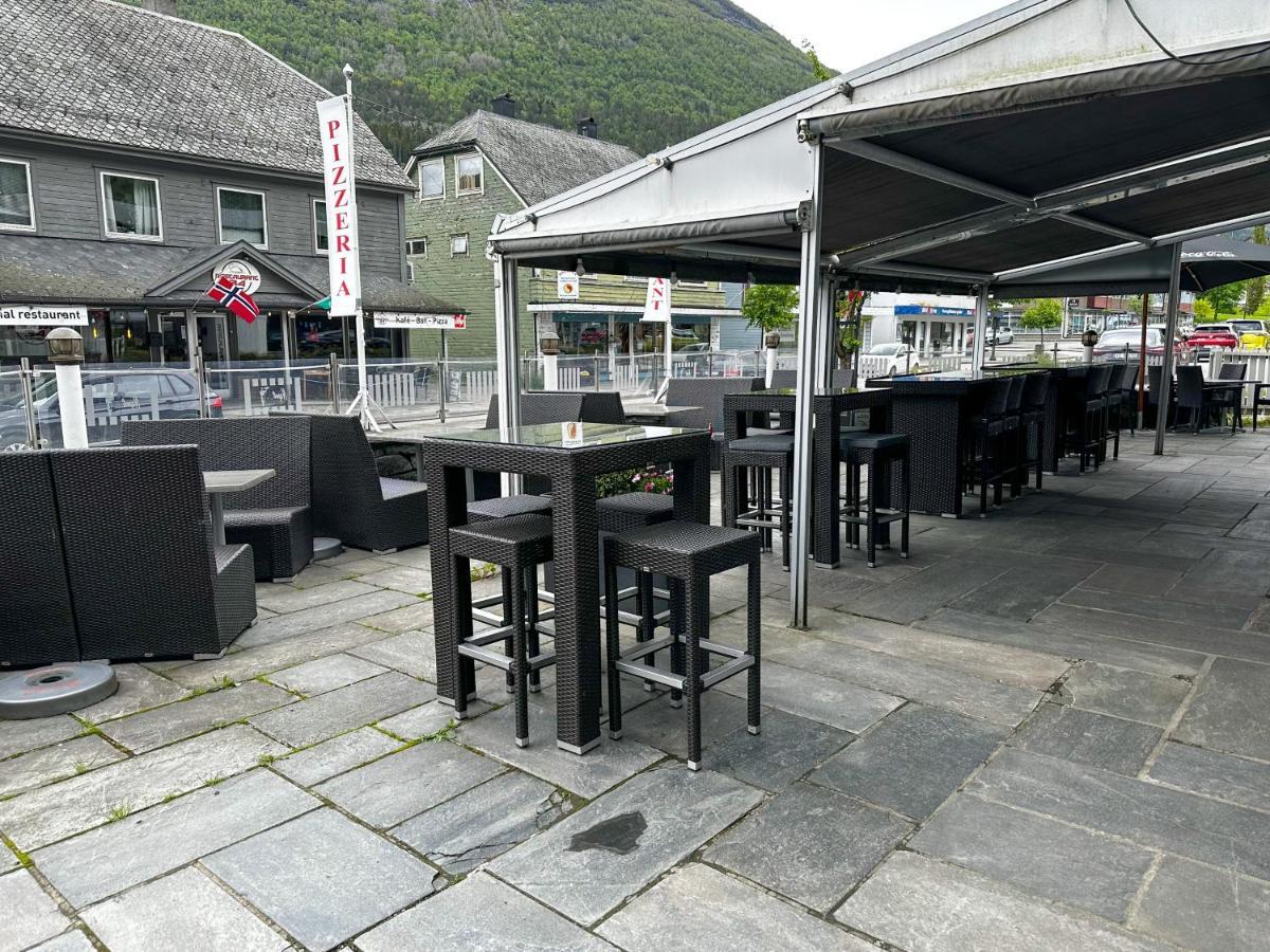 Stryn House - Hotel & Apartments מראה חיצוני תמונה