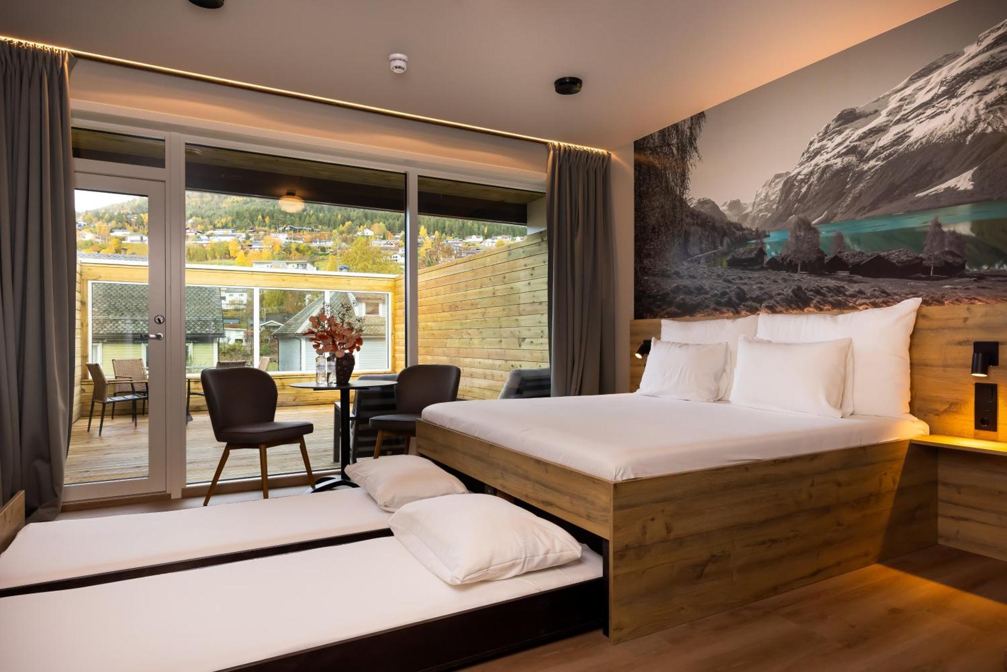 Stryn House - Hotel & Apartments מראה חיצוני תמונה
