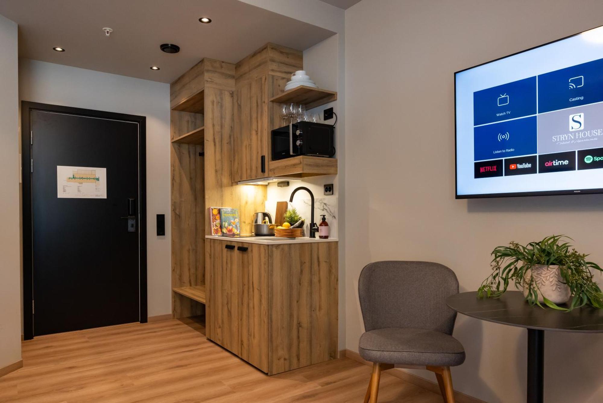 Stryn House - Hotel & Apartments מראה חיצוני תמונה