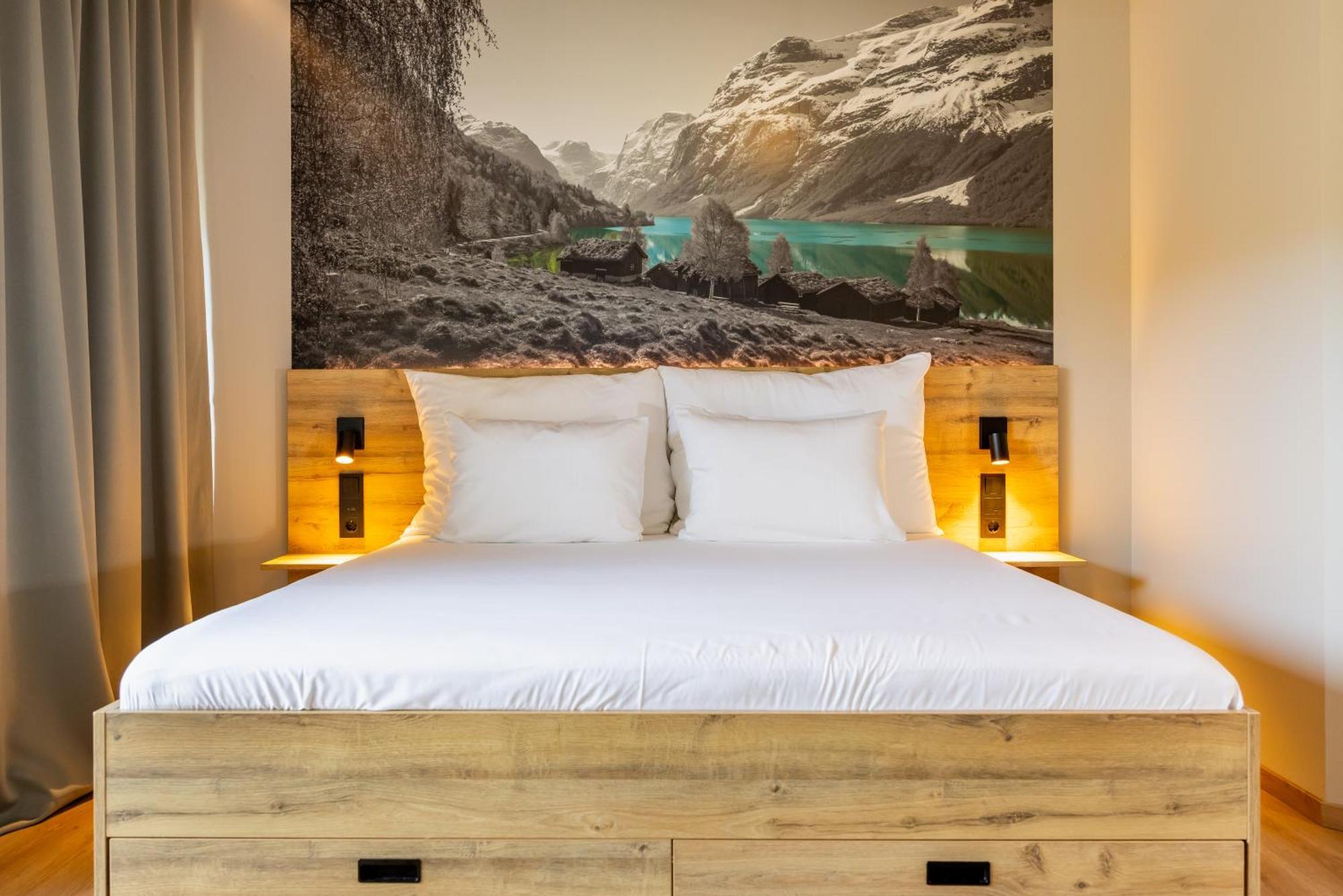 Stryn House - Hotel & Apartments מראה חיצוני תמונה