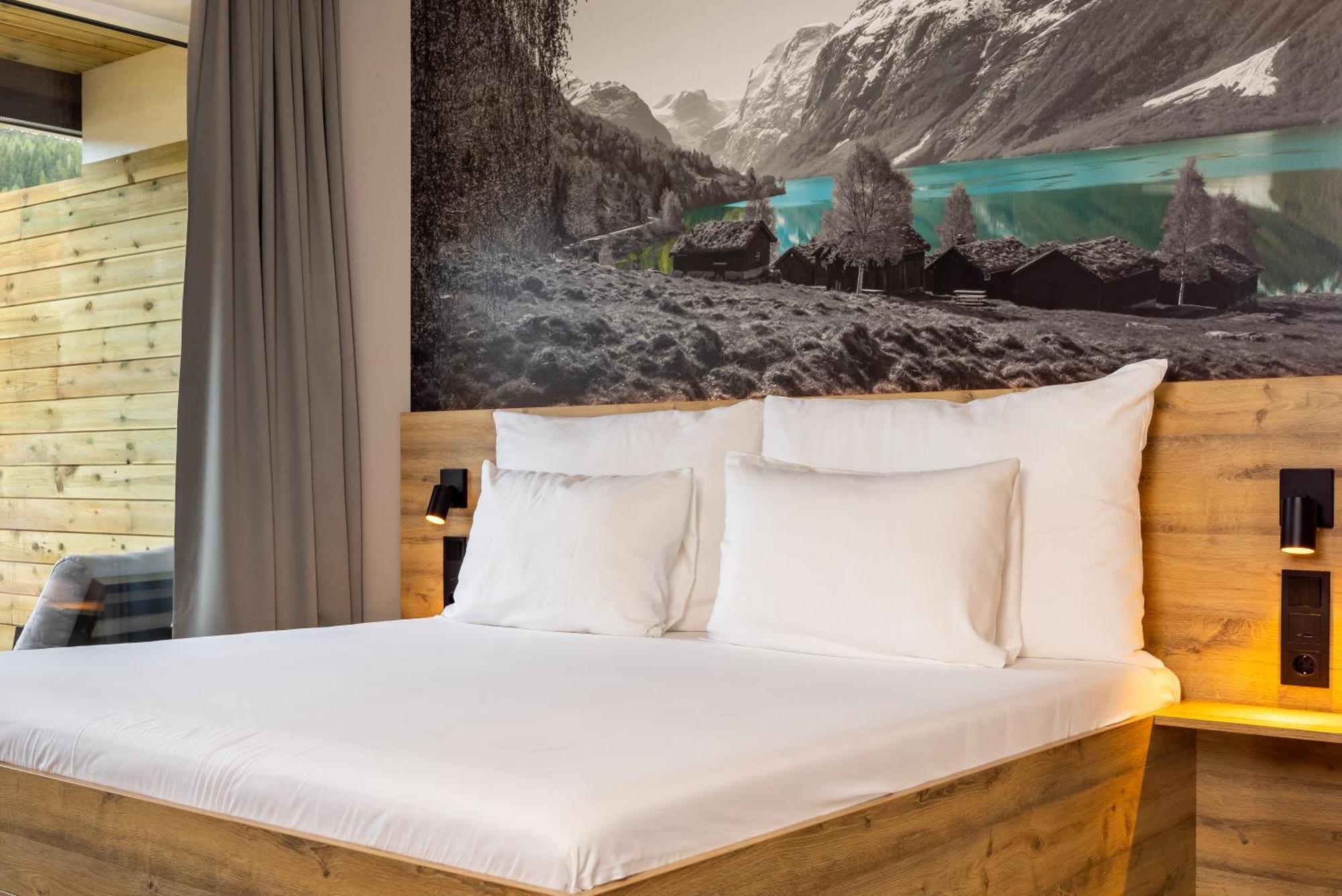 Stryn House - Hotel & Apartments מראה חיצוני תמונה